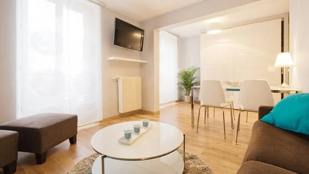 Montmartre Abbesses Sacre-Coeur Apartment Paris France